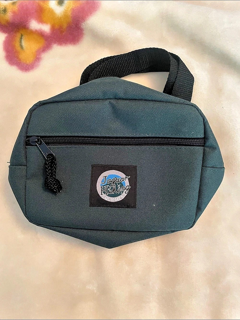 Jaguar Hiking Equipment Belt Bag Fanny Pack with Matching Pouch in Green & Black